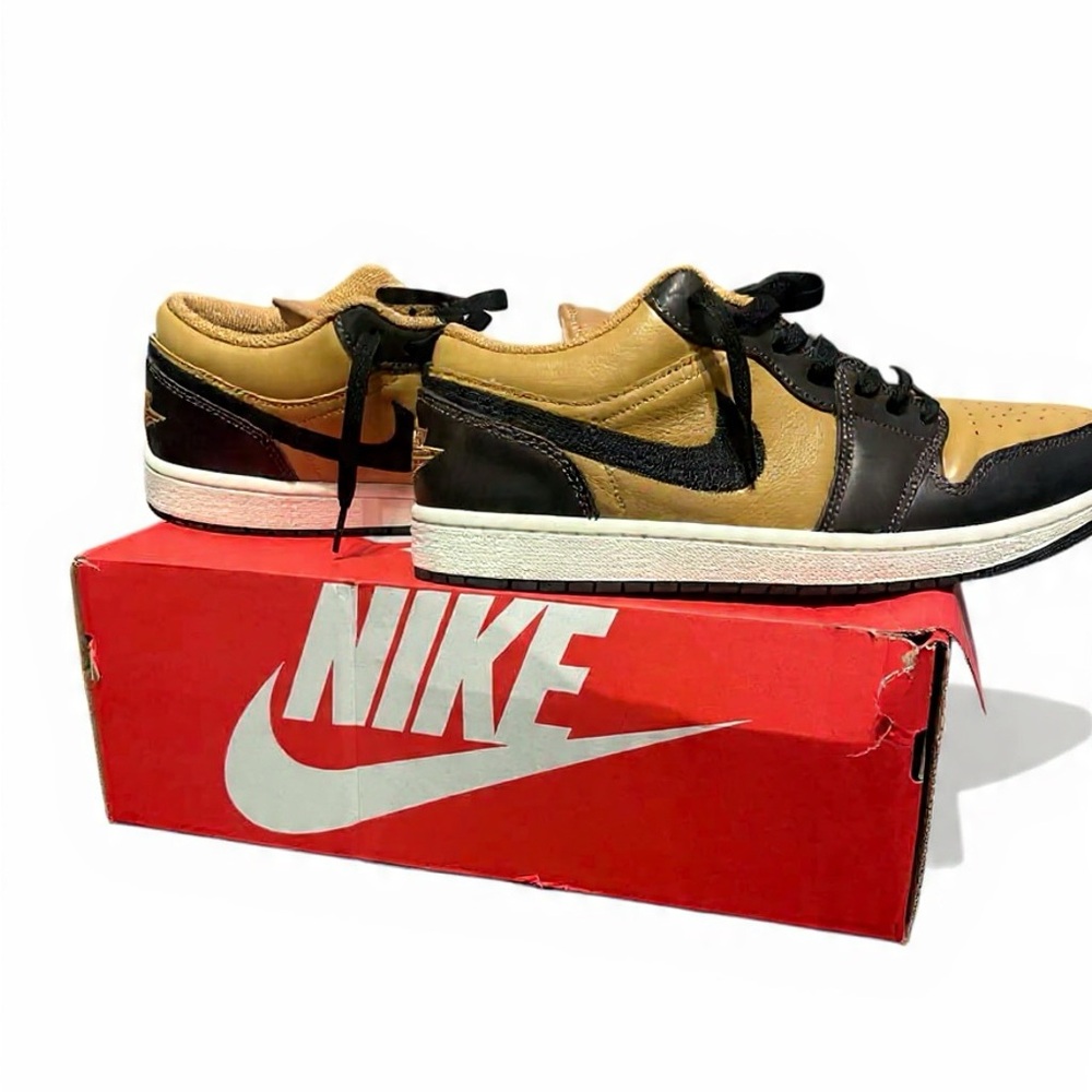 Nike Men's Black and Brown Sneakers